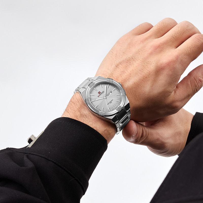 トップブランド NAVIFORCE メンズ腕時計 クォーツ腕 - Luxury Watch Magazine のレビューと価格